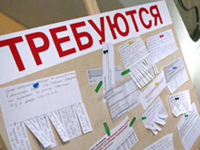 Самые востребованные кадры - швеи, врачи и другой медперсонал. 