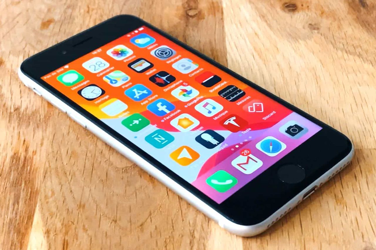 Apple удалила приложение для знакомств невакцинированных.