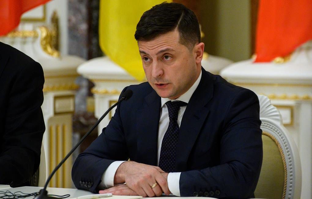 Зеленский отвел год на достижение результатов по проблеме Донбасса.