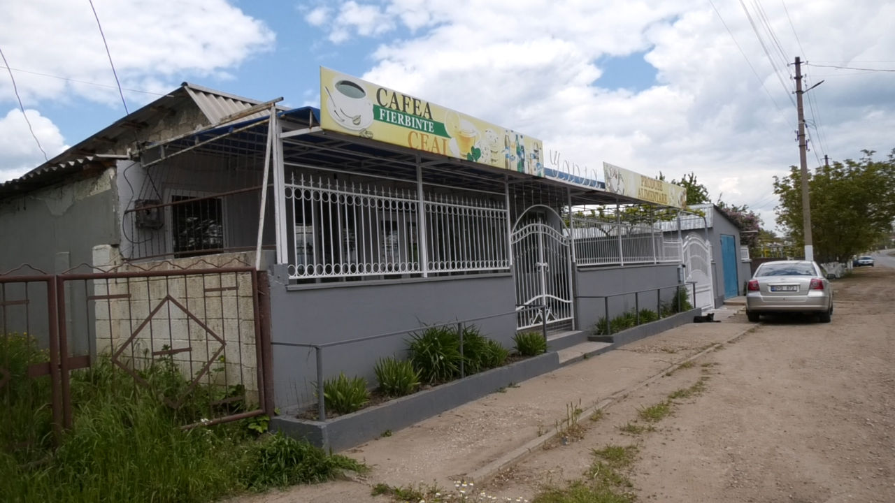 Жители района в Каушанах жалуются на отсутствие магазина, аптеки и почты.