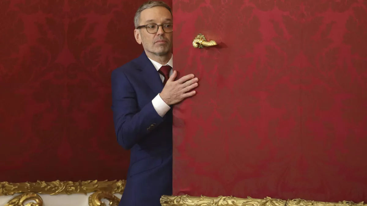 Extrema dreaptă, pe cale de a ajunge la putere în Austria: UE ține respirația.