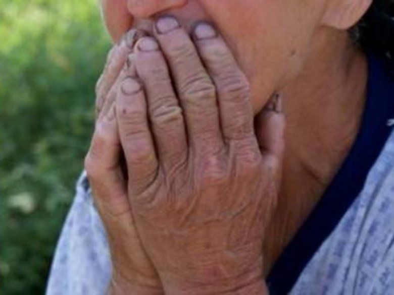 Cruzime fără margini: O bătrână de 79 de ani, bătută şi jefuită