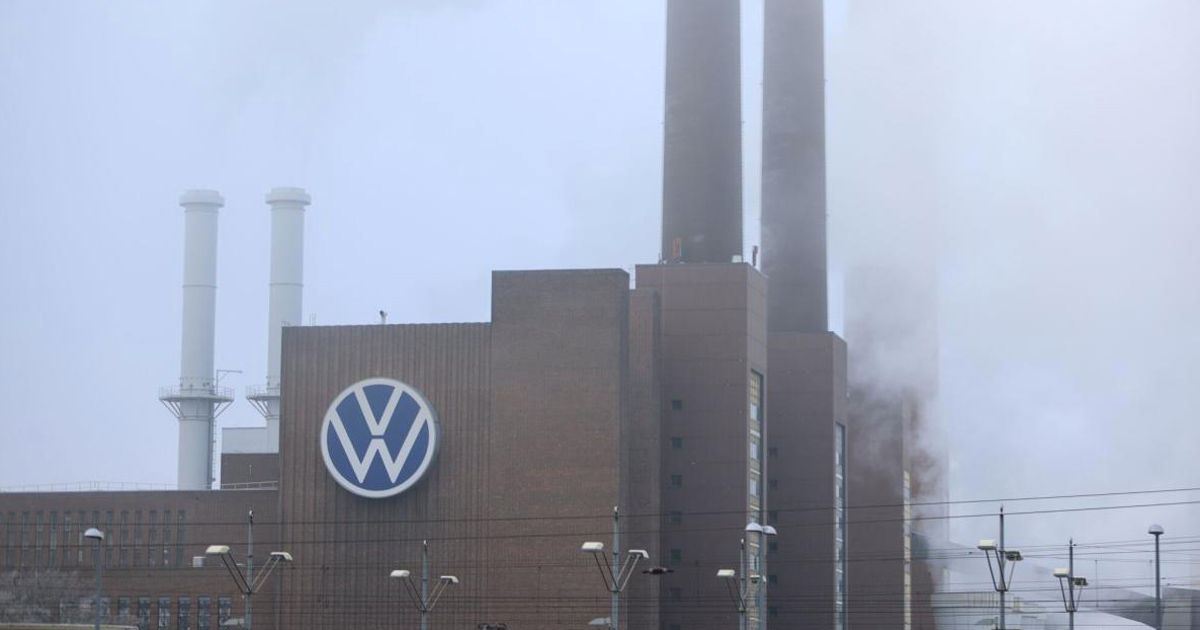 Volkswagen оценивает расходы на выбросы в 1,5 миллиарда евро из-за правил ЕС.