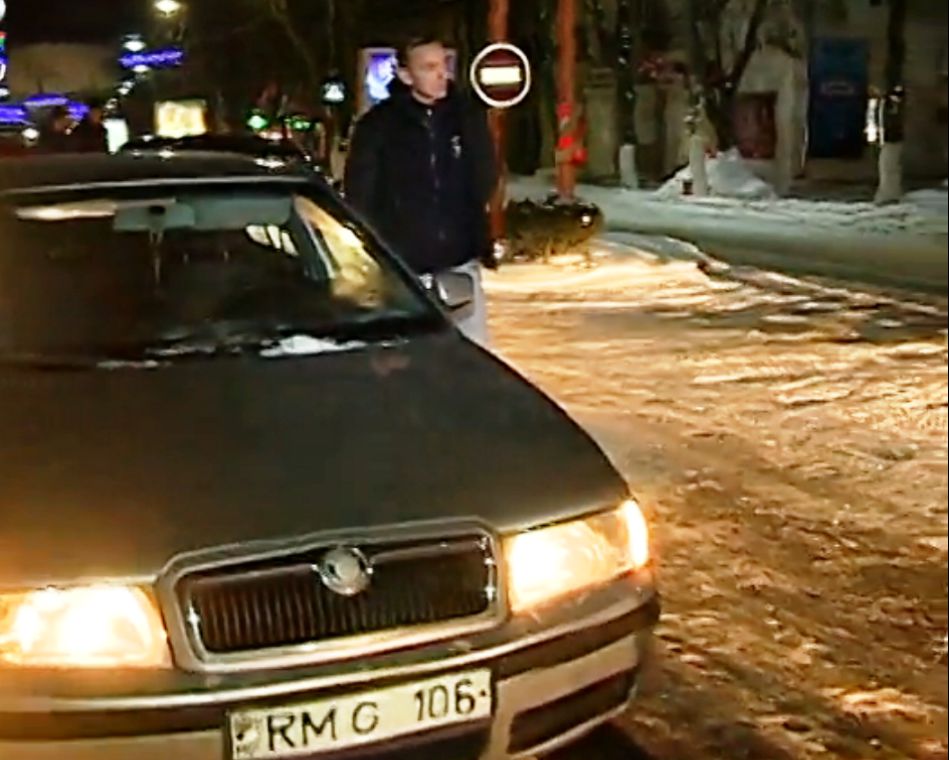 Potrivit reprezentanţilor Cancelariei de Stat, demnitarul ar putea fi sancţionat în cazul în care va admite o abatere similară.