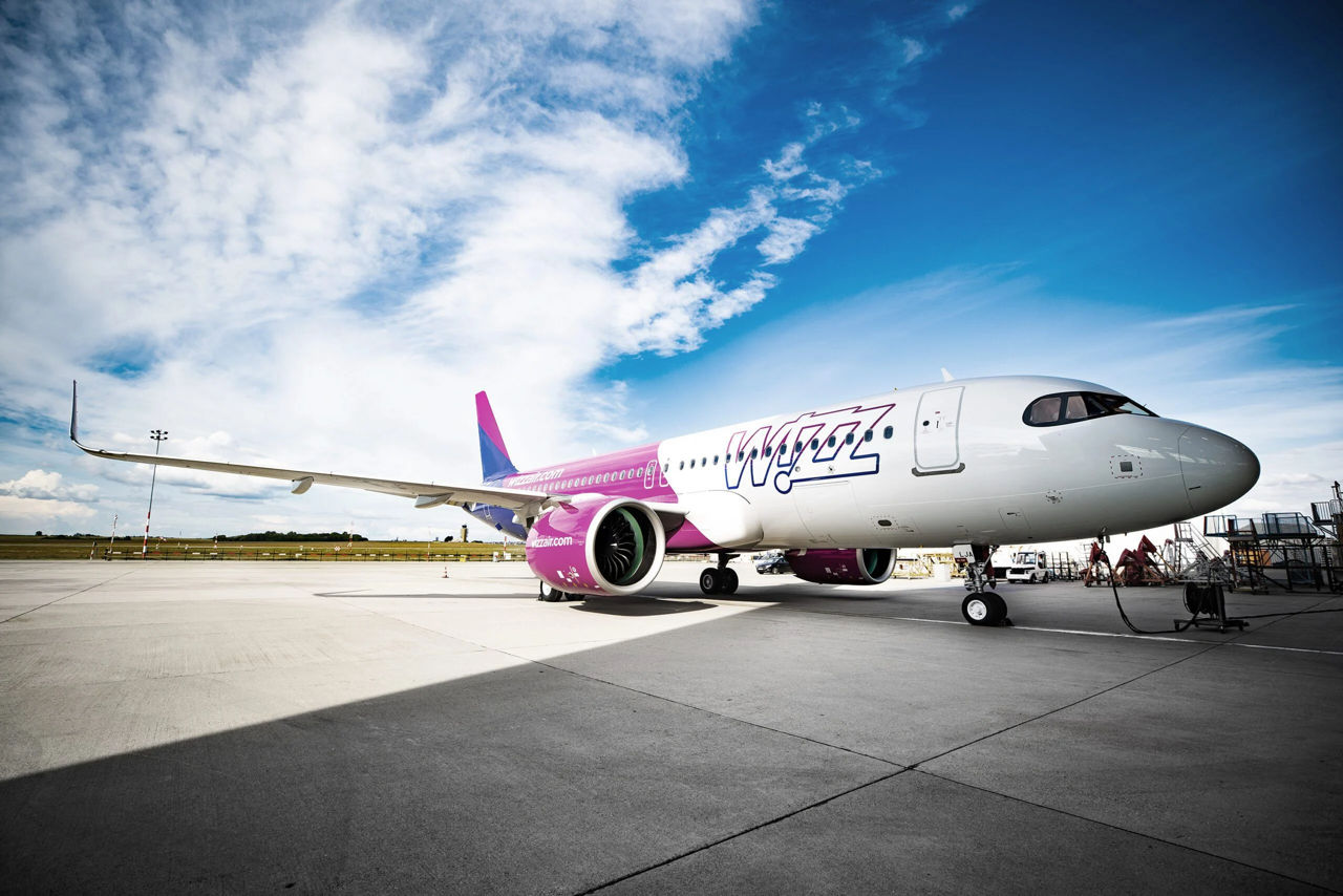 Wizz Air introduce internet Starlink la bordul avioanelor de anul viitor.