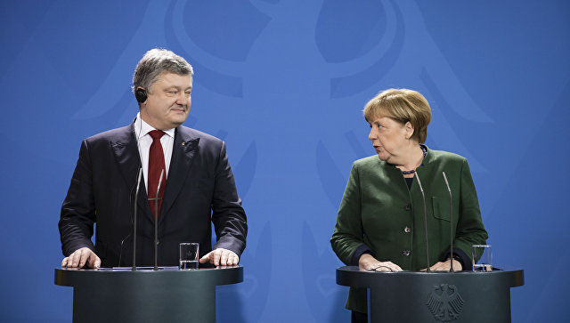 Меркель рассказала Порошенко о результатах переговоров с Путиным.