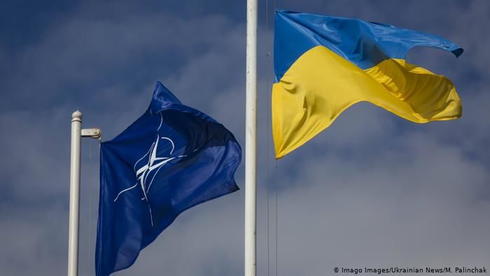 В НАТО рассматривают предоставление Украине дополнительных средств наблюдения за ситуацией в Черном море.