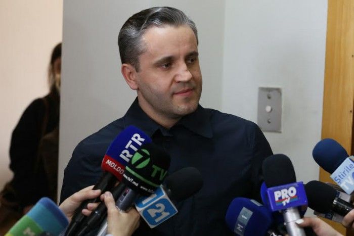Acesta susține că următoarea ședință de judecată pe acest caz este programată pentru 12 mai.