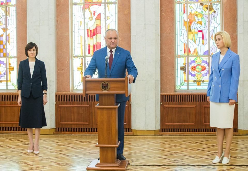 Башкан Гагаузии Ирина Влах принесла присягу члена правительства.