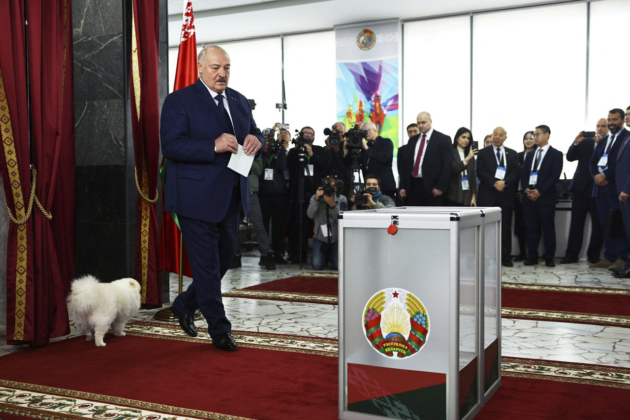 ​​Экзитпол: За Лукашенко проголосовали 87,6% избирателей.