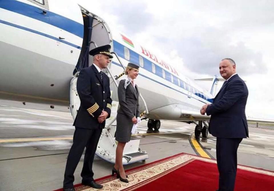 Президент Молдовы завершил свой рабочий визит в Беларусь и вернулся в Молдову. 