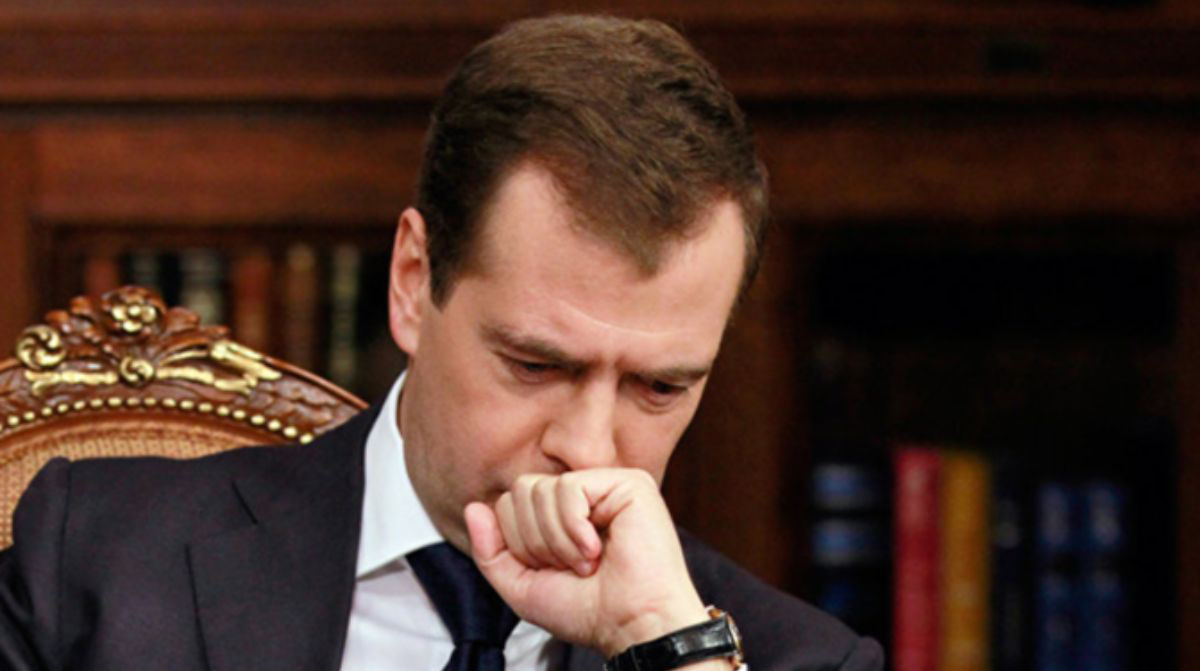Медведев сочинил «экзистенциальную сказку» после визита Пелоси на Тайвань.