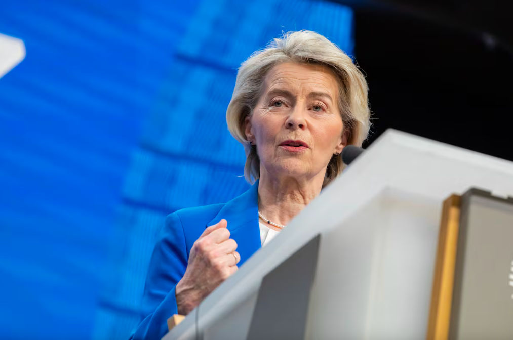 Ursula von der Leyen a anunțat măsuri împotriva conținutului pornografic bazat pe inteligență artificială.
