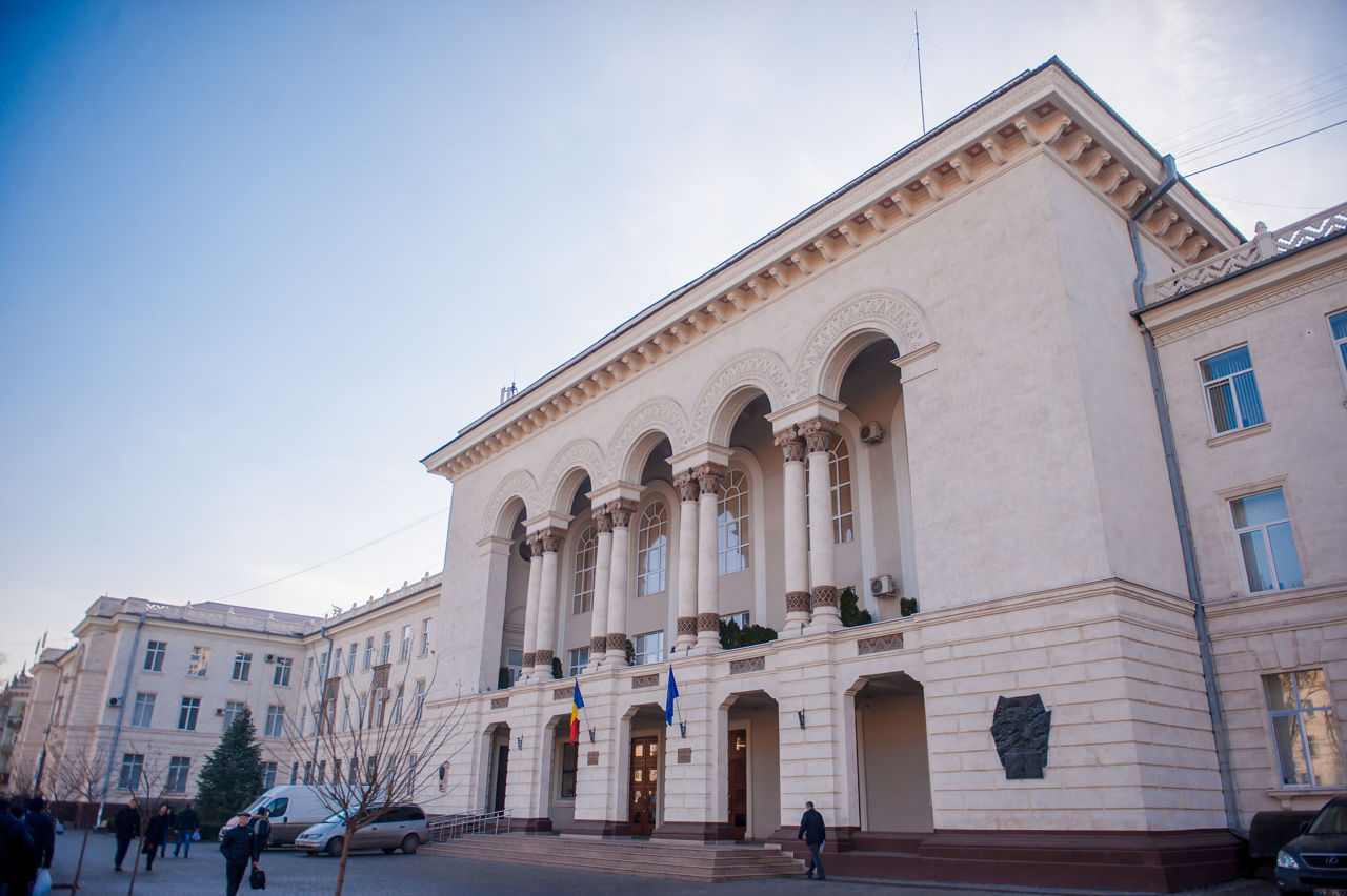 Procuratura Generală a analizat cauzele tergiversării dosarelor și pierderile la CEDO.