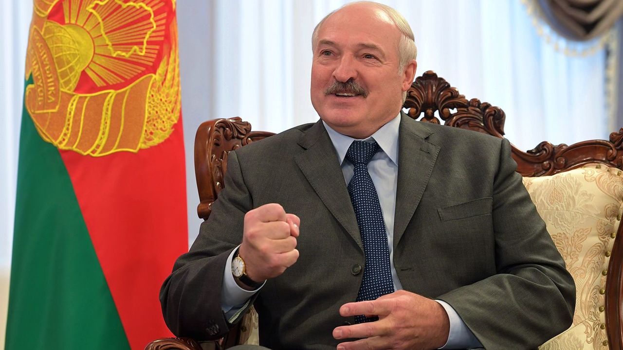 Лукашенко заявил, что ему не за что извиняться перед белорусами.