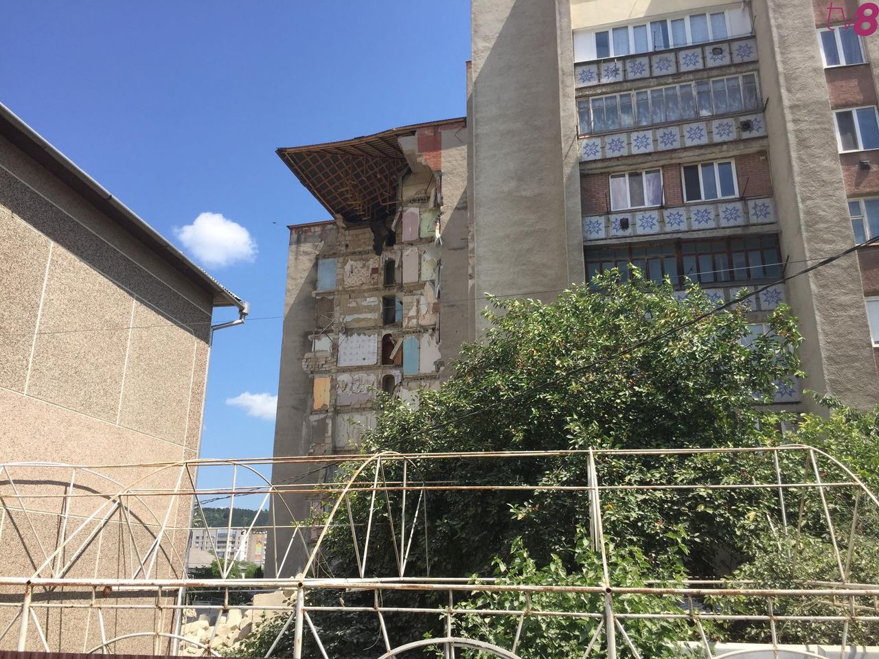 Правительство выделило 2,5 млн леев для сноса многоэтажных домов в Атаках.