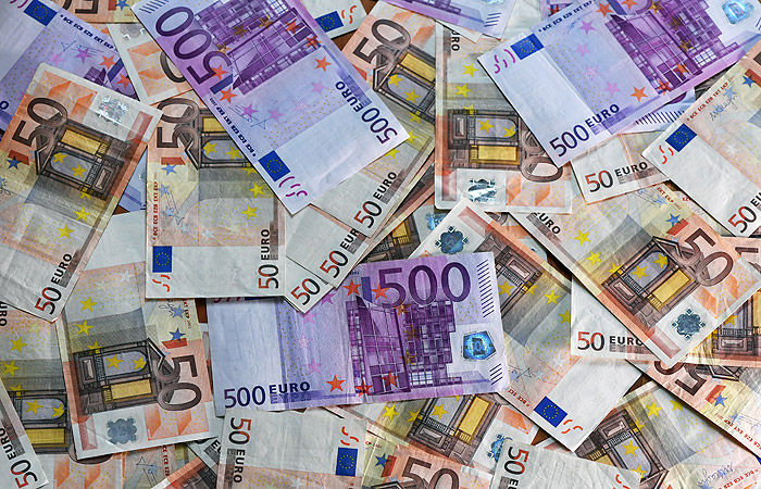 ЕС может потратить €40 млрд на помощь из-за подорожания газа.
