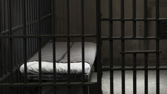 Un deţinut susţine că a fost maltratat pentru că a depus o plângere la administraţia închisorii.