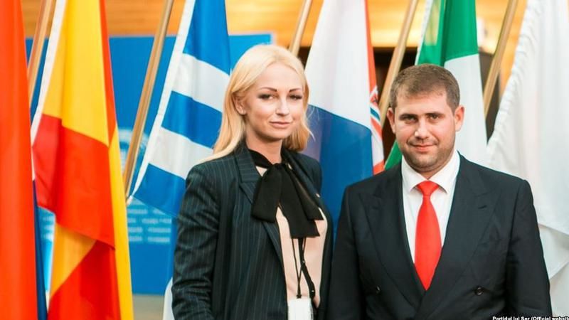 Илан Шор и Марина Таубер прошли в парламент по одномандатным округам.