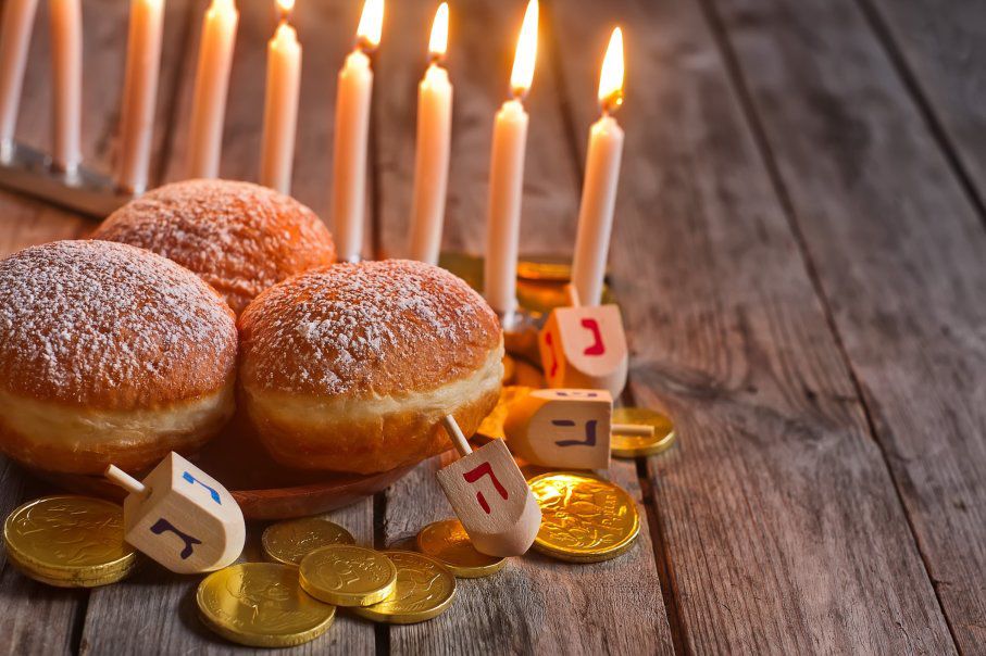 Comunitatea evreiască din Moldova a aprins prima lumânare de Hanukkah