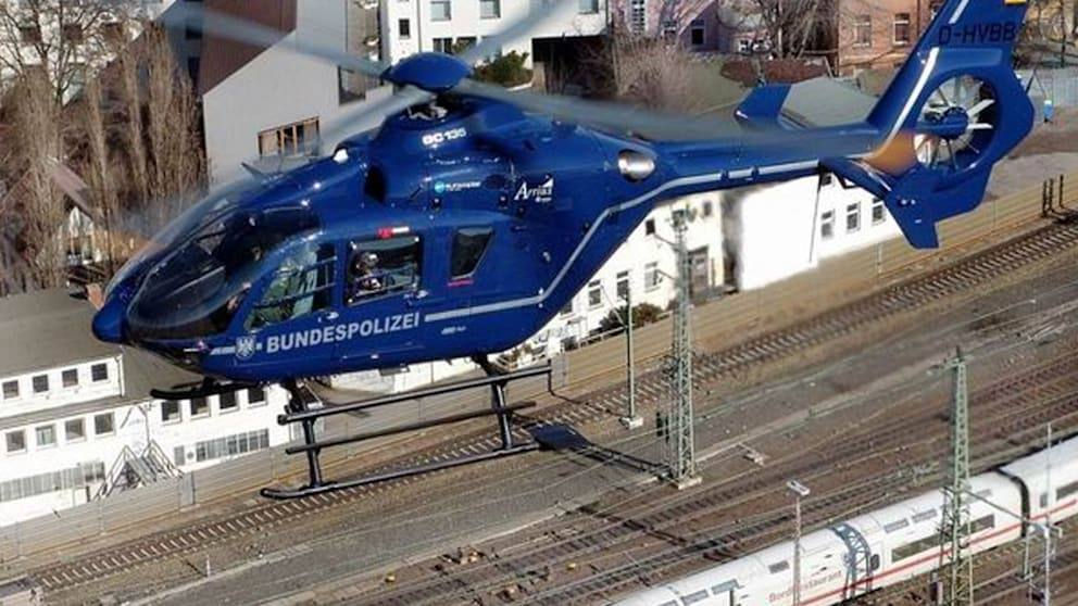 Un bărbat din Germania a oprit un tren în mișcare pentru a-și recupera rucsacul uitat.