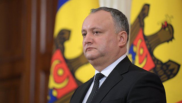 Президент Молдовы выступил против запрета чиновникам посещать Россию.