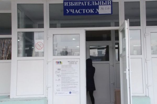 Утром 22 марта при пересчете обнаружилось, что 100 бюллетеней на участке отсутствуют.