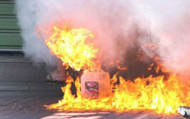Două persoane s-au ales cu arsuri după ce au utilizat substanțe ușor inflamabile. Foto: ipn.md