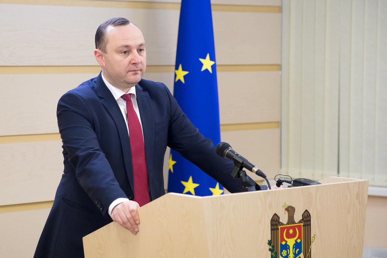Батрынча: Мы требуем проверить конституционность "закона о миллиарде”.