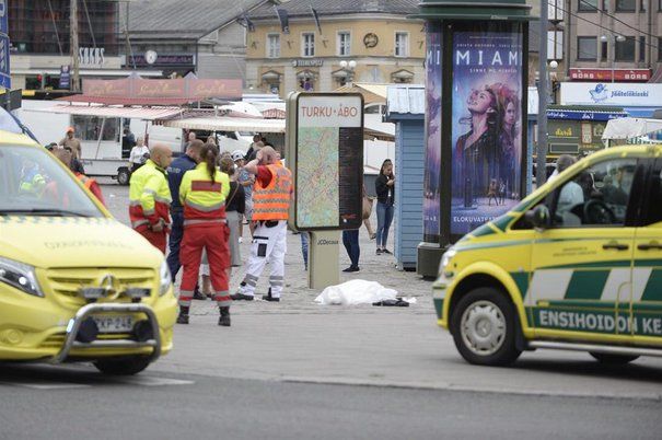 Atac în Finlanda: Un individ, împuşcat, după ce a atacat trecătorii cu un cuţit. Foto: mediafax.ro