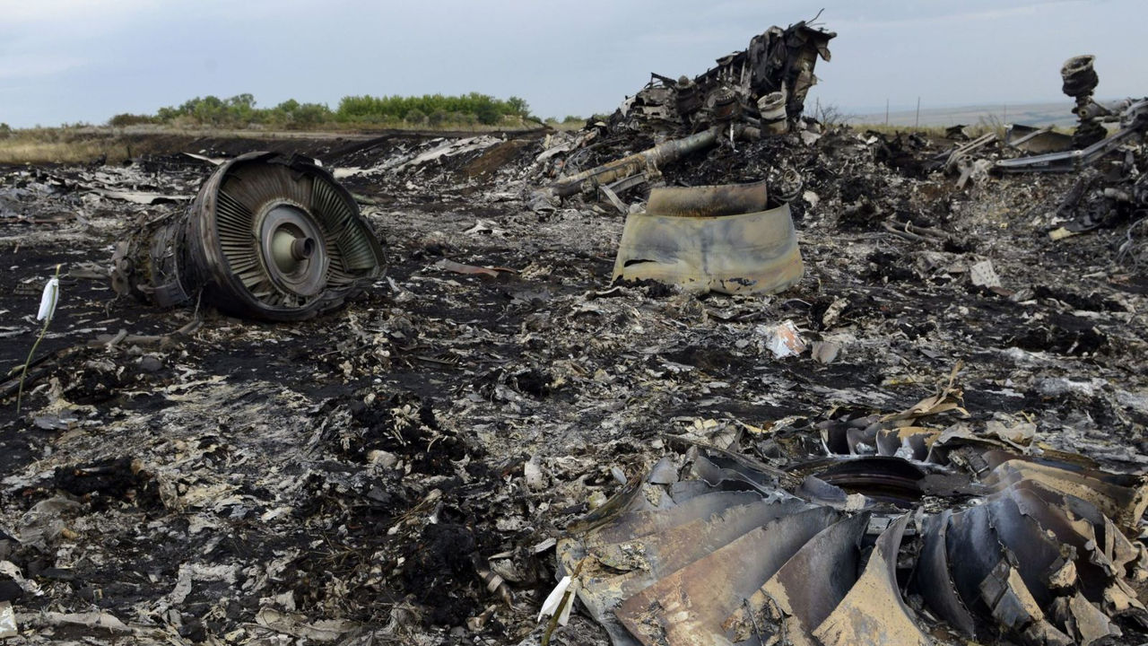 MH17: Родные требуют признания РФ вины для урегулирования.