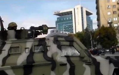 Украинских военных в балаклавах назвали "фашистами".