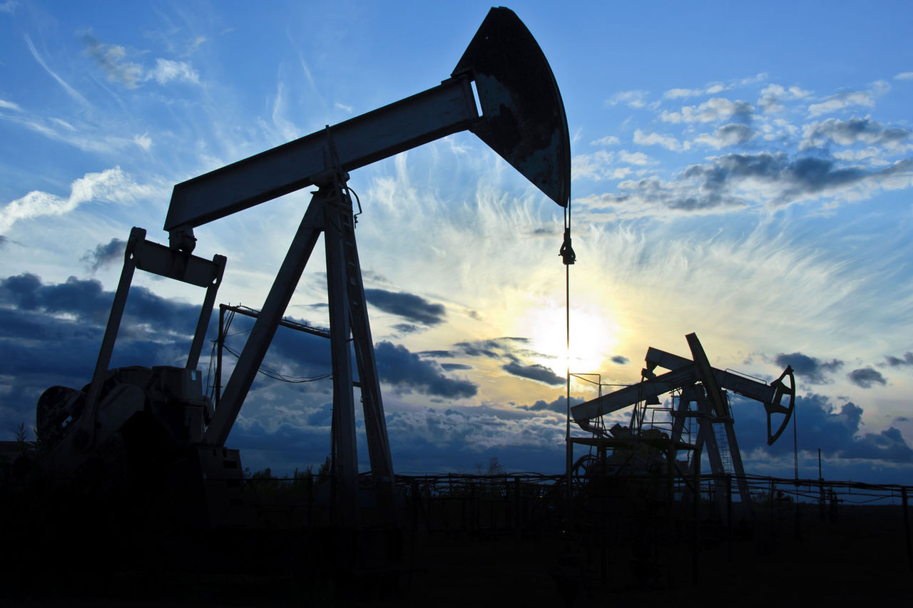 Власти США распечатали нефтяные резервы для стабилизации цен на рынке.