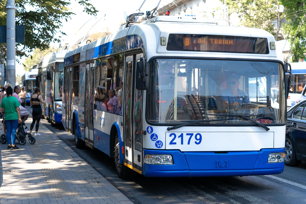 Inginer: Trebuie să găsim o soluție complexă pentru creșterea vitezei fluxurilor de transport în Chișinău.