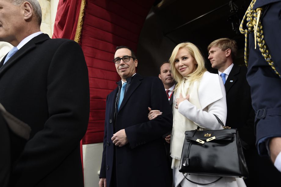 Actriţa Louise Linton, soţia lui Steven Mnuchin, Secretarul Trezoreriei din SUA.