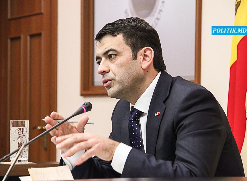 De asemenea, șeful Executivului a mai spus că nu este suficient timp pentru aprobarea acestor proiecte