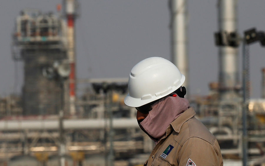 Саудовская Аравия начала ценовую войну в ответ на срыв нефтяной сделки с Россией.