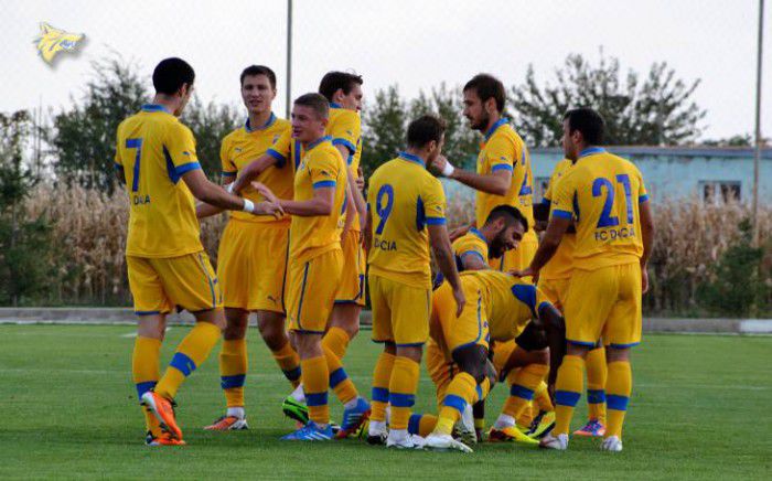 Fără Oleg Kubarev pe banca tehnică, Dacia Chişinău a învins în deplasare formaţia Saxan Ciadîr Lunga şi a revenit astfel pe primul loc în campionat.