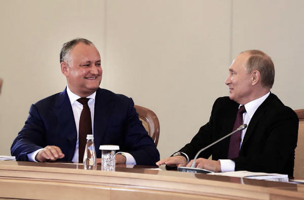 Додон заявил, что его визит в Москву не связан с выборами в парламент.