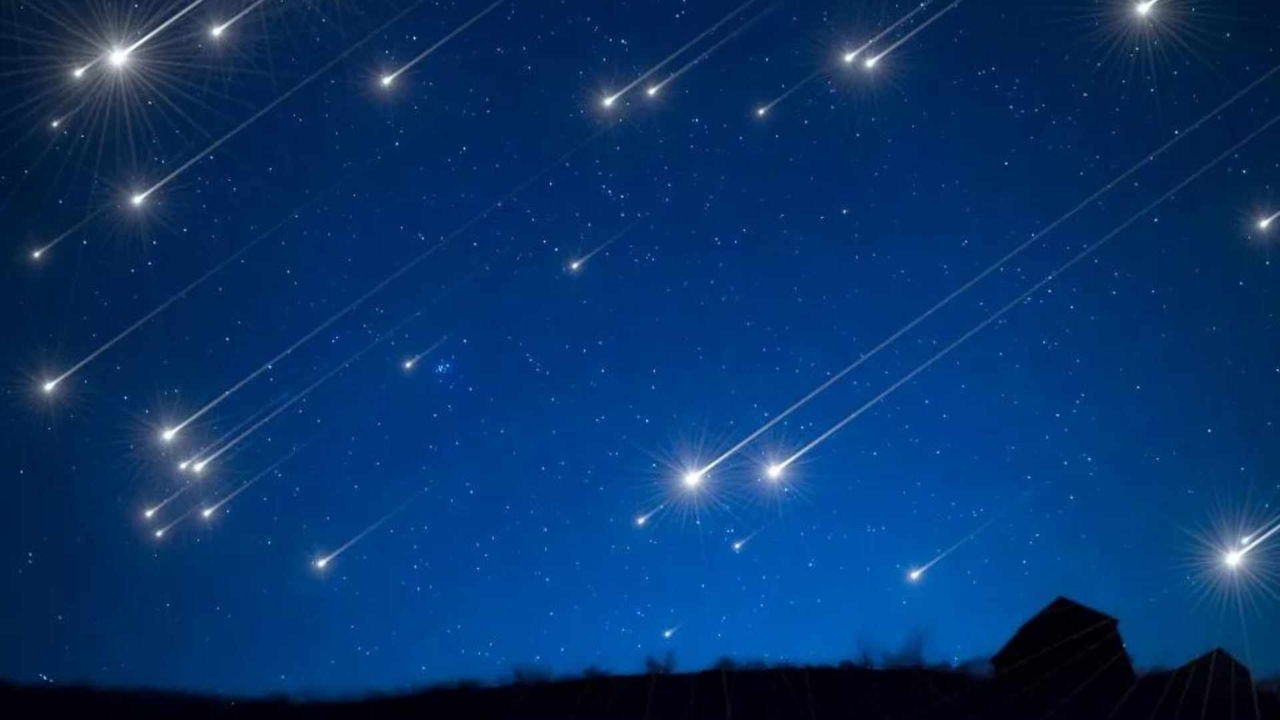 На следующей неделе жители Земли смогут наблюдать "двойной" звездопад.