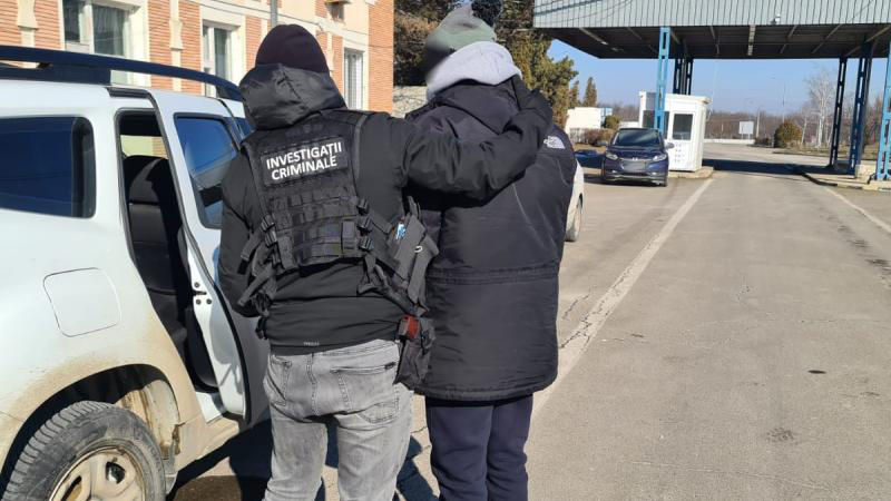 В Румынии задержан молдаванин, осужденный за контрабанду сигарет в Венгрии.