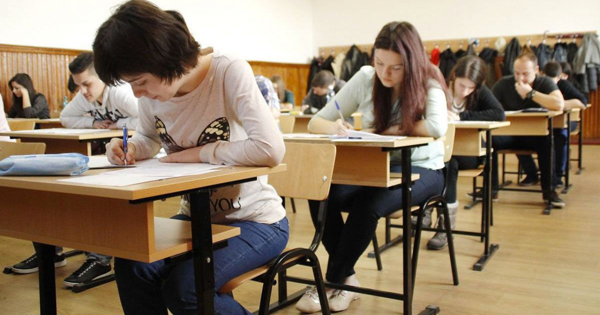 Elevii alolingvi cu certificat B2 vor primi 10 din oficiu la BAC la Limba română.