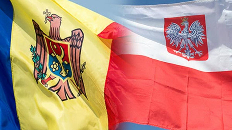 Молдова вновь вводит консульский сбор для поляков.