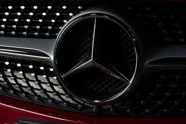 Новый Mercedes S-Class станет электромобилем.