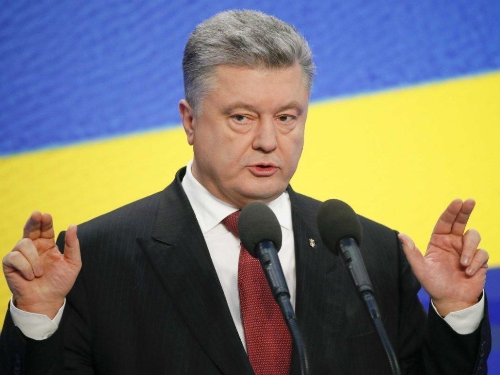 Автор аналитической статьи о выборах на Украине Диана Фрэнсис отметила, что Порошенко не решил проблем страны.
