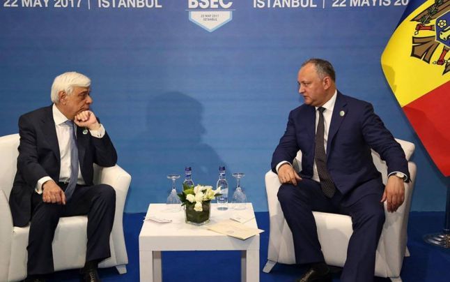 Președinții Bulgariei și Greciei, invitați la Chișinău. 