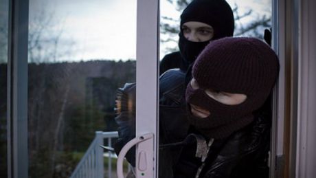 В итоге, мужчины были доставлены в инспекторат полиции сектора Рышкановка для установления деталей этого дела.