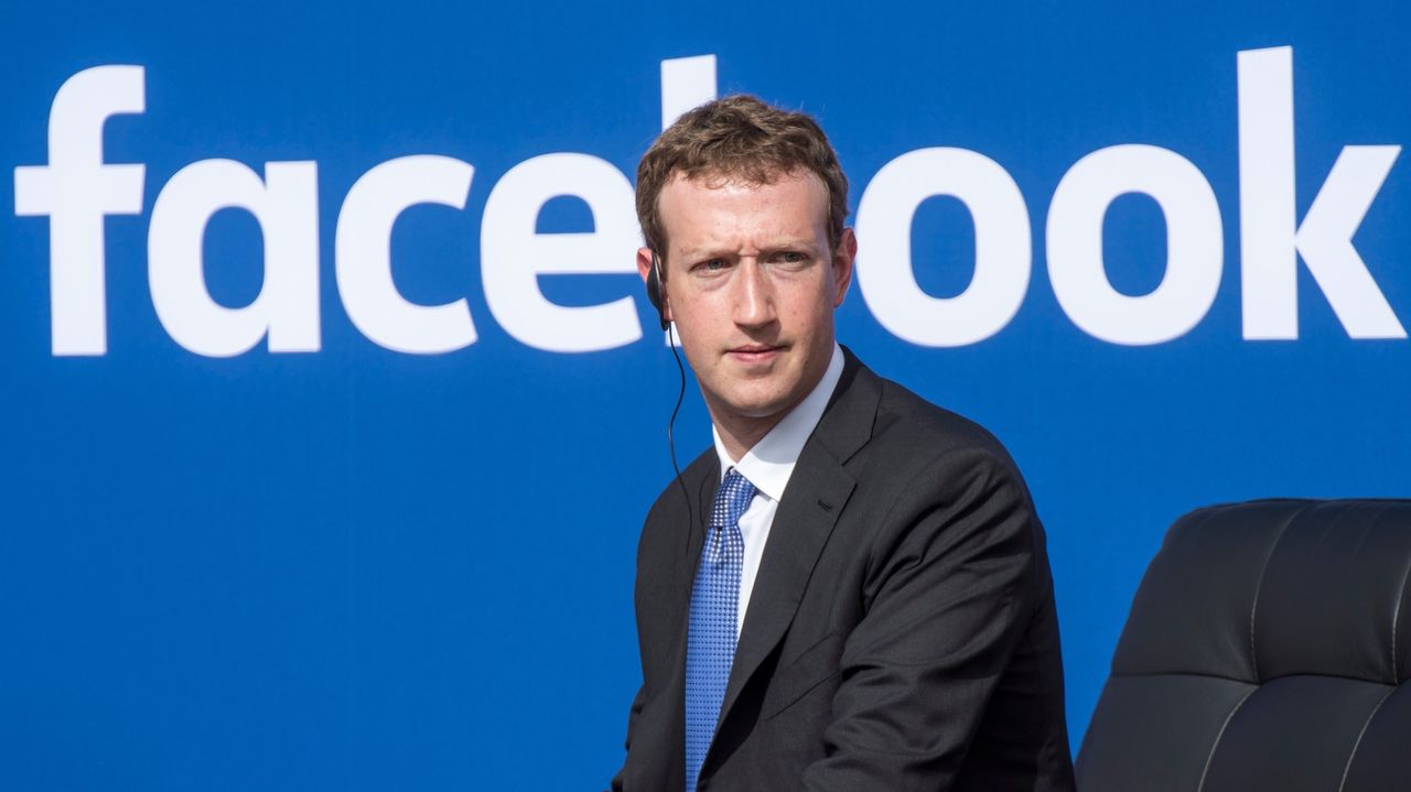  Fondatorul Facebook ar putea prelua un important club de fotbal