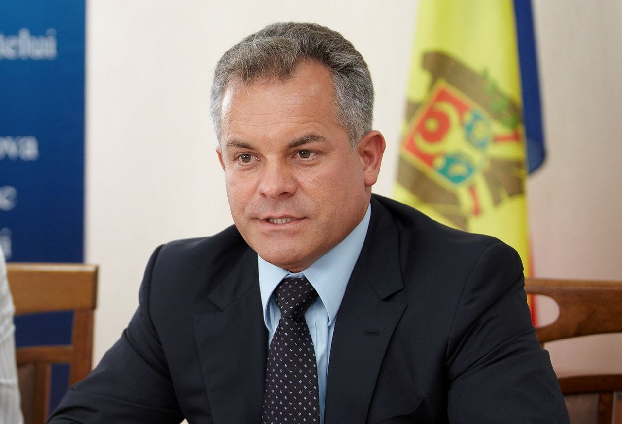 Nu-mi voi abandona nici țara la greu, dimpotrivă, voi ajuta cu tot ce pot ca Moldova să se însănătoșească economic și sa rămână stabilă.
