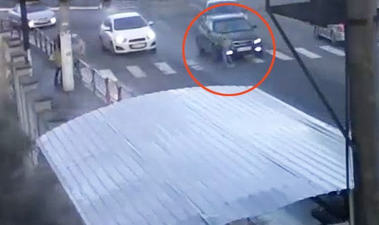 Полиция задержала  42-летнего водителя, который находился за рулем автомобиля марки “Audi” в момент удара.